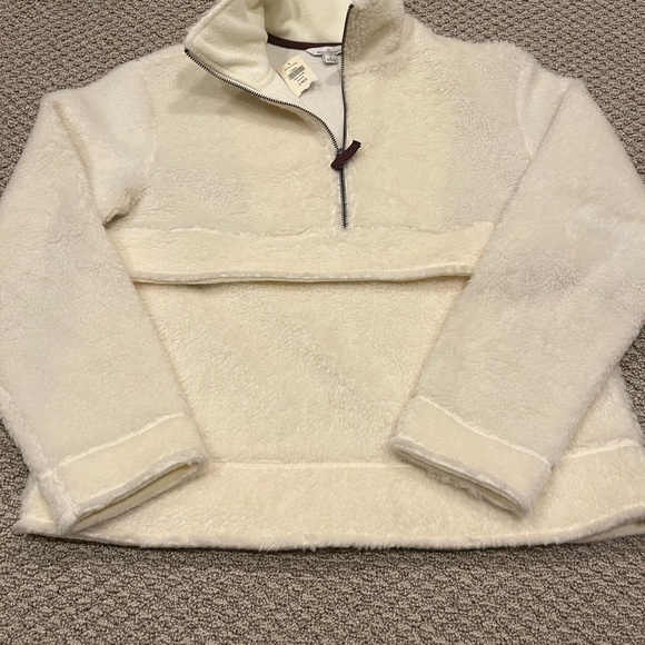 L.L.Bean signuature woman’s fleece size small- NWT - Picture 5 of 7